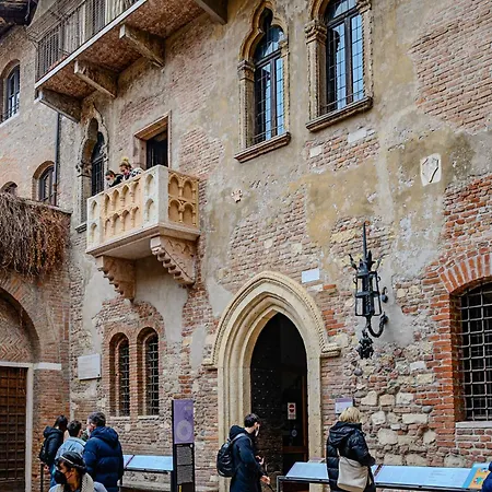 Casa Delle Magnolie Apartment Pedemonte